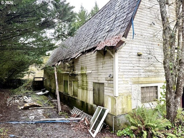 814 NW PLEASANT VIEW DR