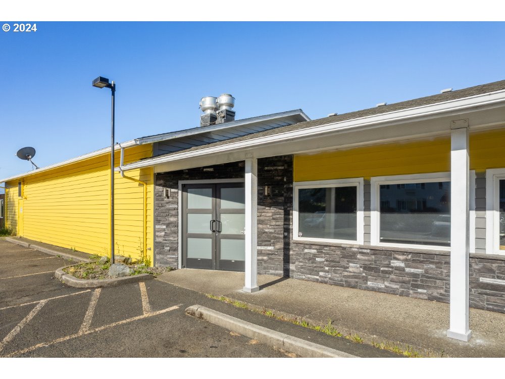 Garibaldi, Oregon 97118, United States, ,Commercial,Active,55061