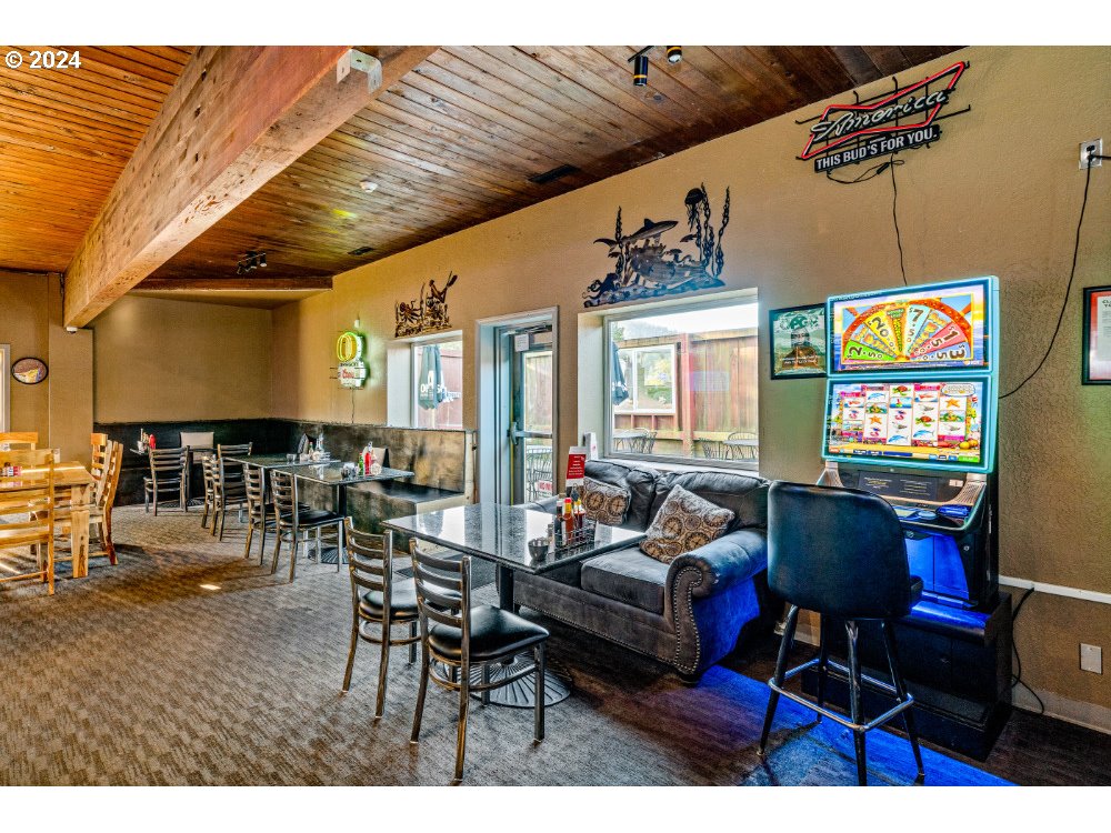 Garibaldi, Oregon 97118, United States, ,Commercial,Active,55061