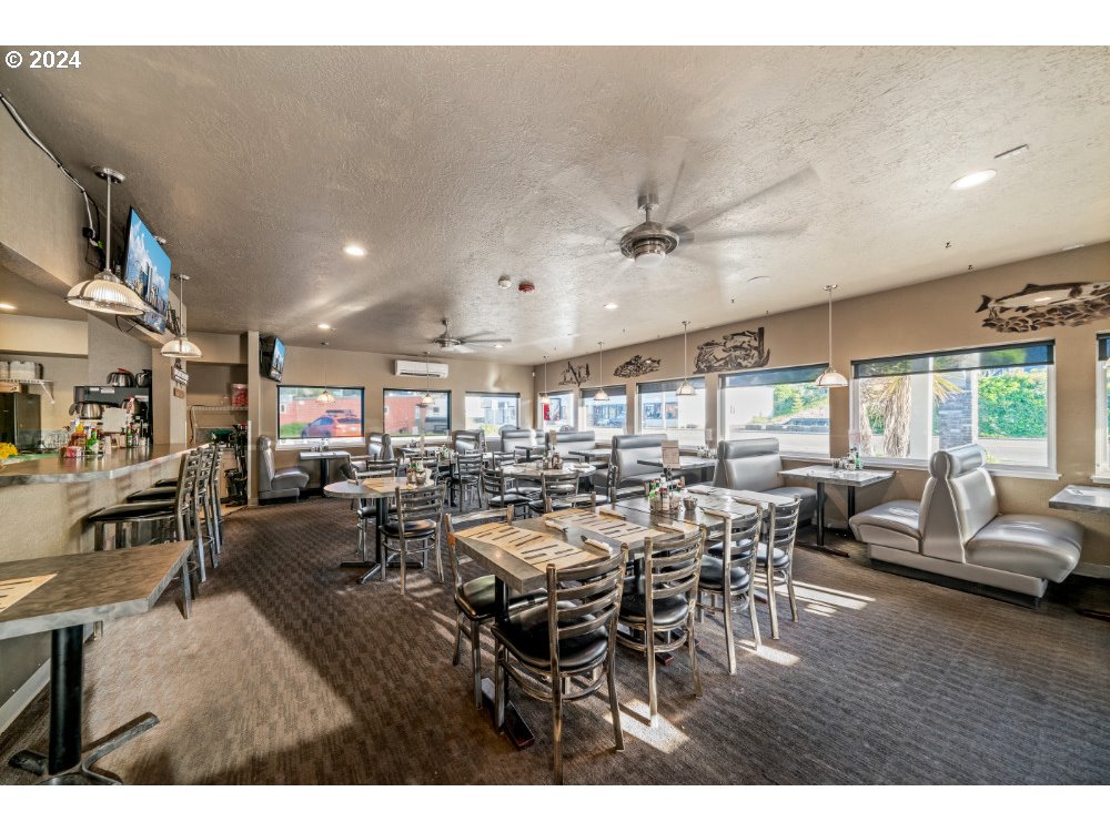 Garibaldi, Oregon 97118, United States, ,Commercial,Active,55061