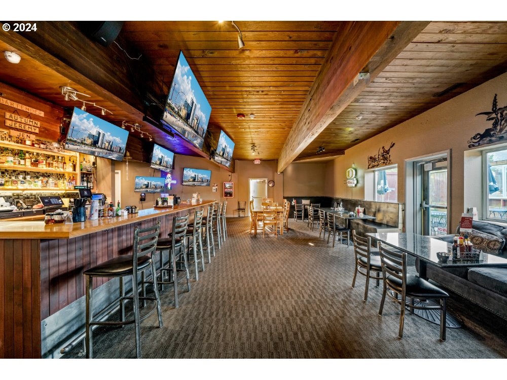 Garibaldi, Oregon 97118, United States, ,Commercial,Active,55061