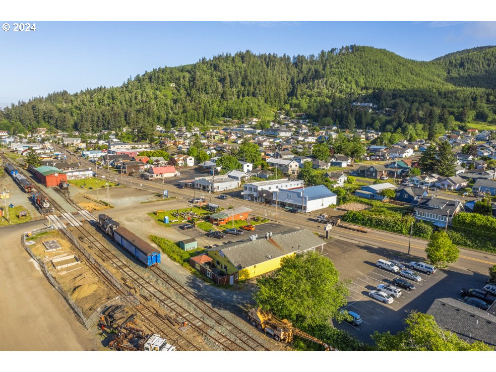 Garibaldi, Oregon 97118, United States, ,Commercial,Active,55061