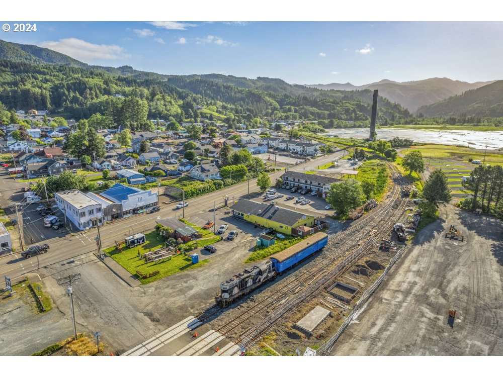 Garibaldi, Oregon 97118, United States, ,Commercial,Active,55061