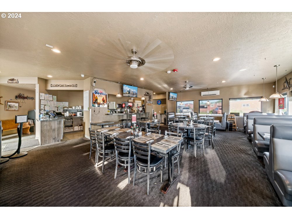 Garibaldi, Oregon 97118, United States, ,Commercial,Active,55061