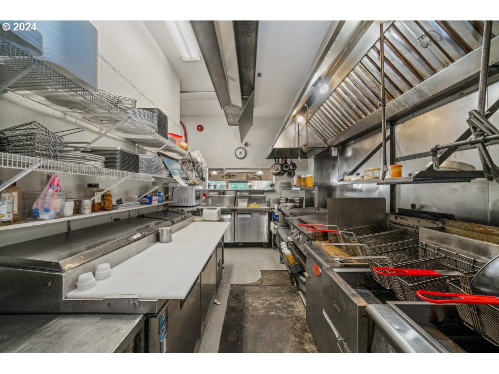 Garibaldi, Oregon 97118, United States, ,Commercial,Active,55061