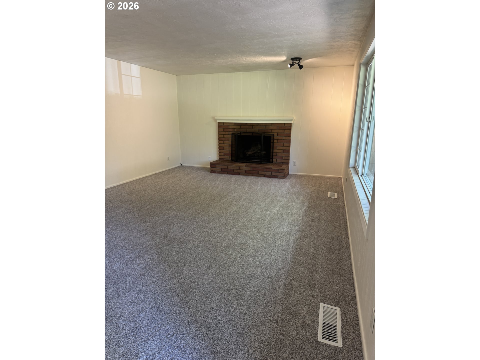 260 SUSAN ST