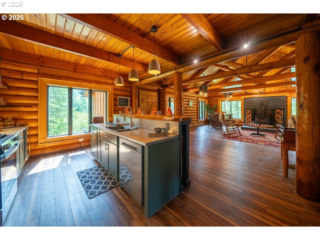 36760 UPPER NESTUCCA RIVER RD