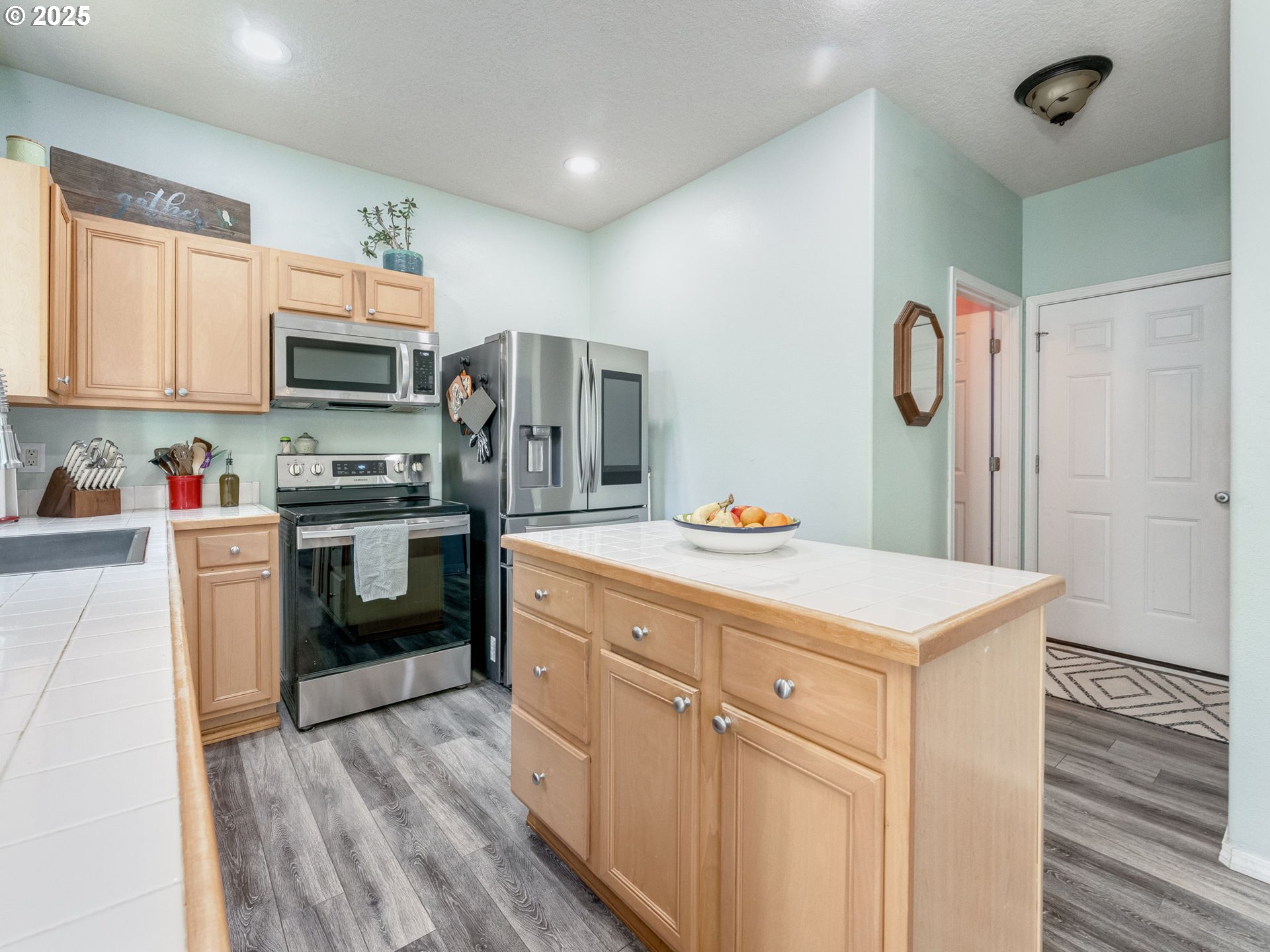 St Helens, Oregon 97051, United States, 4 Bedrooms Bedrooms, ,3 BathroomsBathrooms,Residential,Active,150713