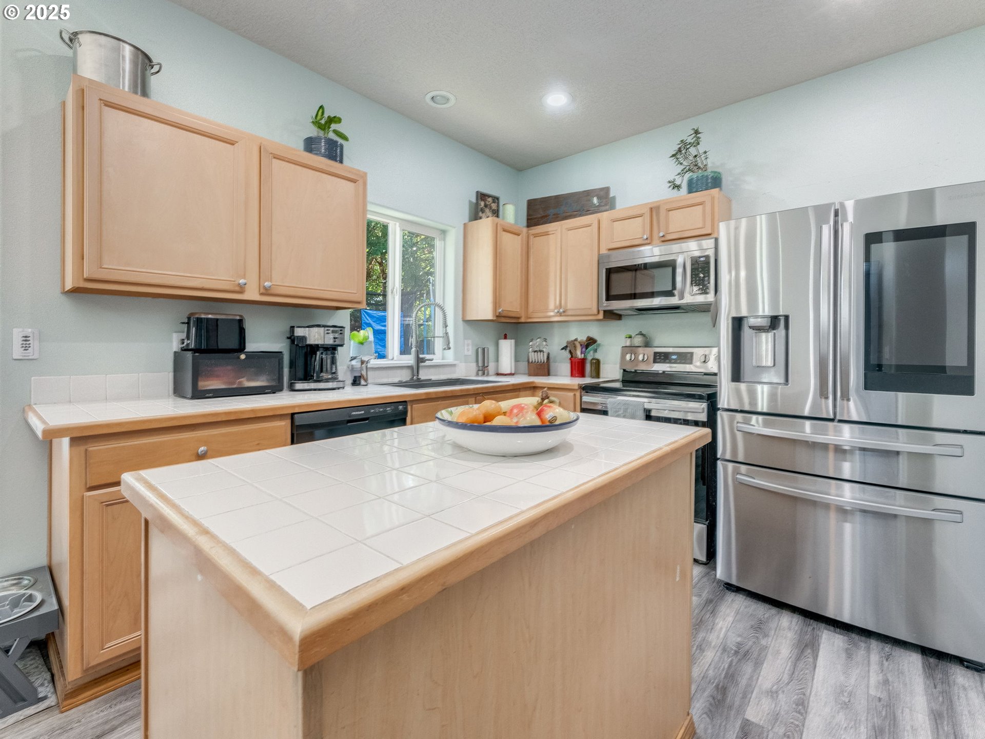 St Helens, Oregon 97051, United States, 4 Bedrooms Bedrooms, ,3 BathroomsBathrooms,Residential,Active,150713