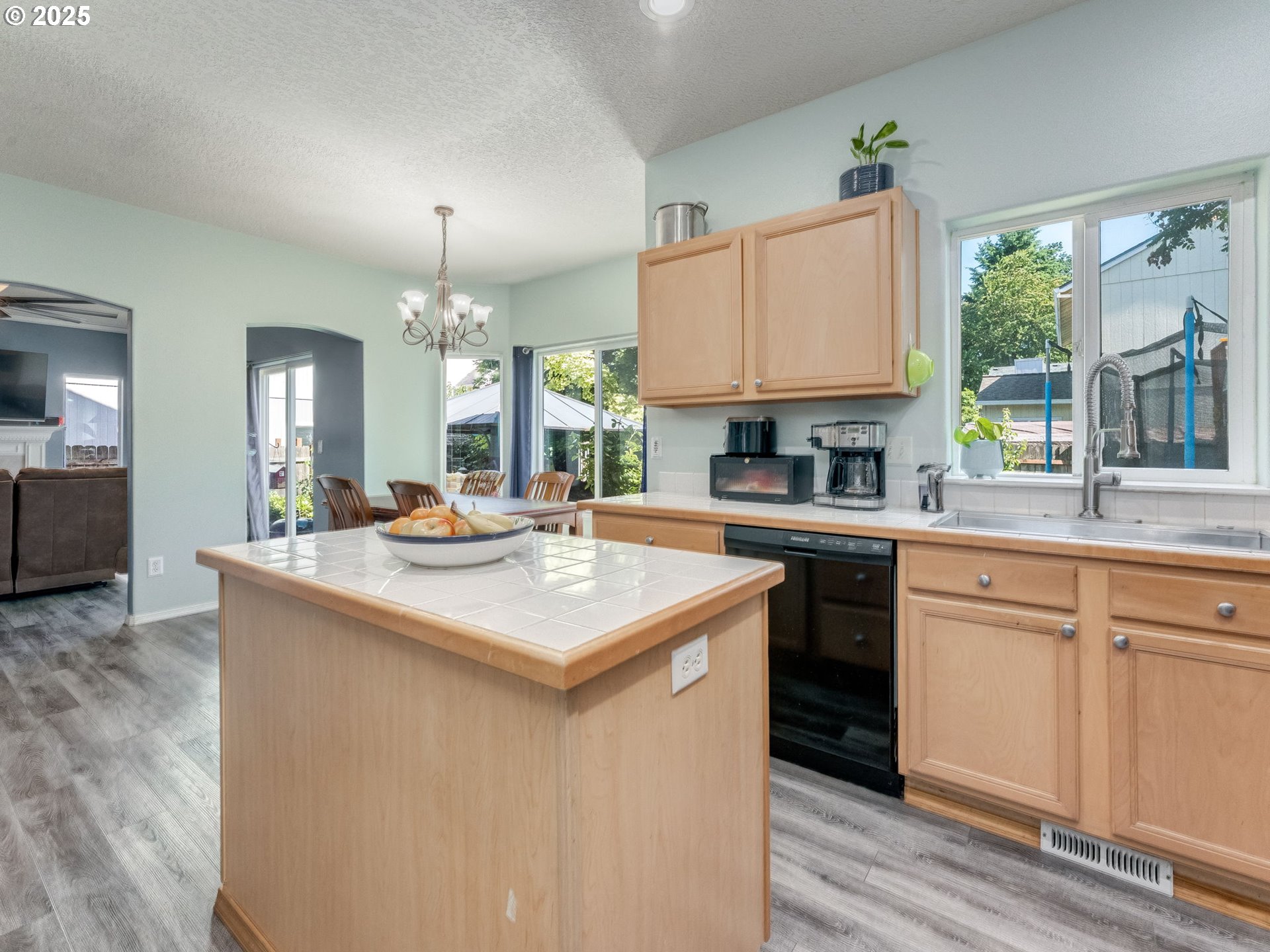 St Helens, Oregon 97051, United States, 4 Bedrooms Bedrooms, ,3 BathroomsBathrooms,Residential,Active,150713