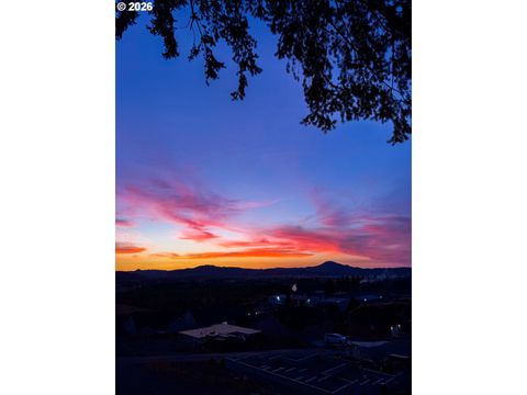 Tiny photo for 745 Boulder Loop, Creswell, OR 97426 (MLS # 415772036)