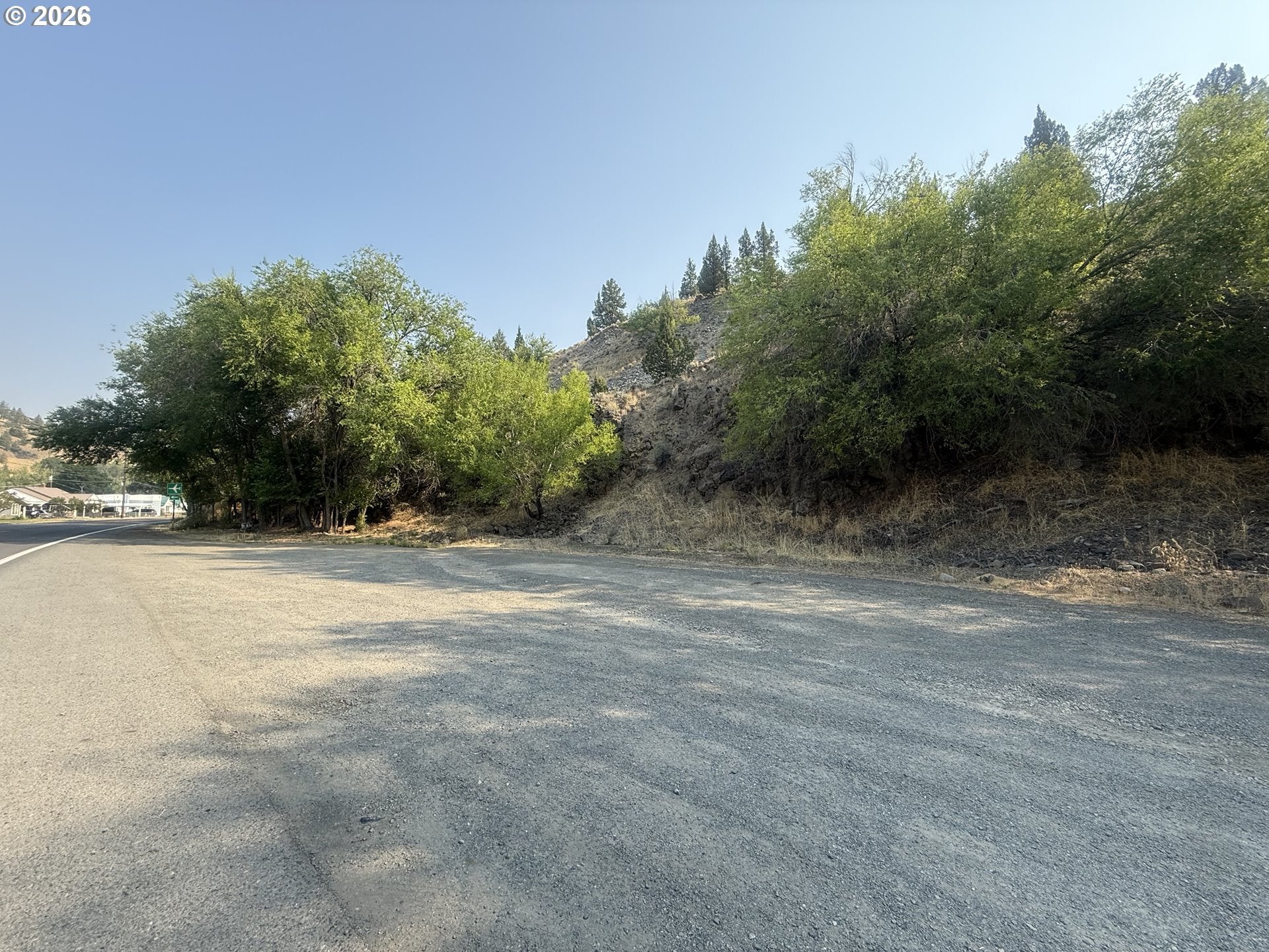 S Canyon Blvd
