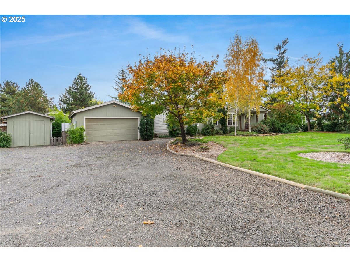 2080 NE CHEHALEM DR