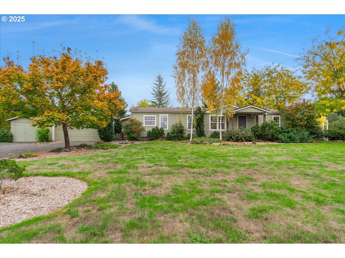2080 NE CHEHALEM DR
