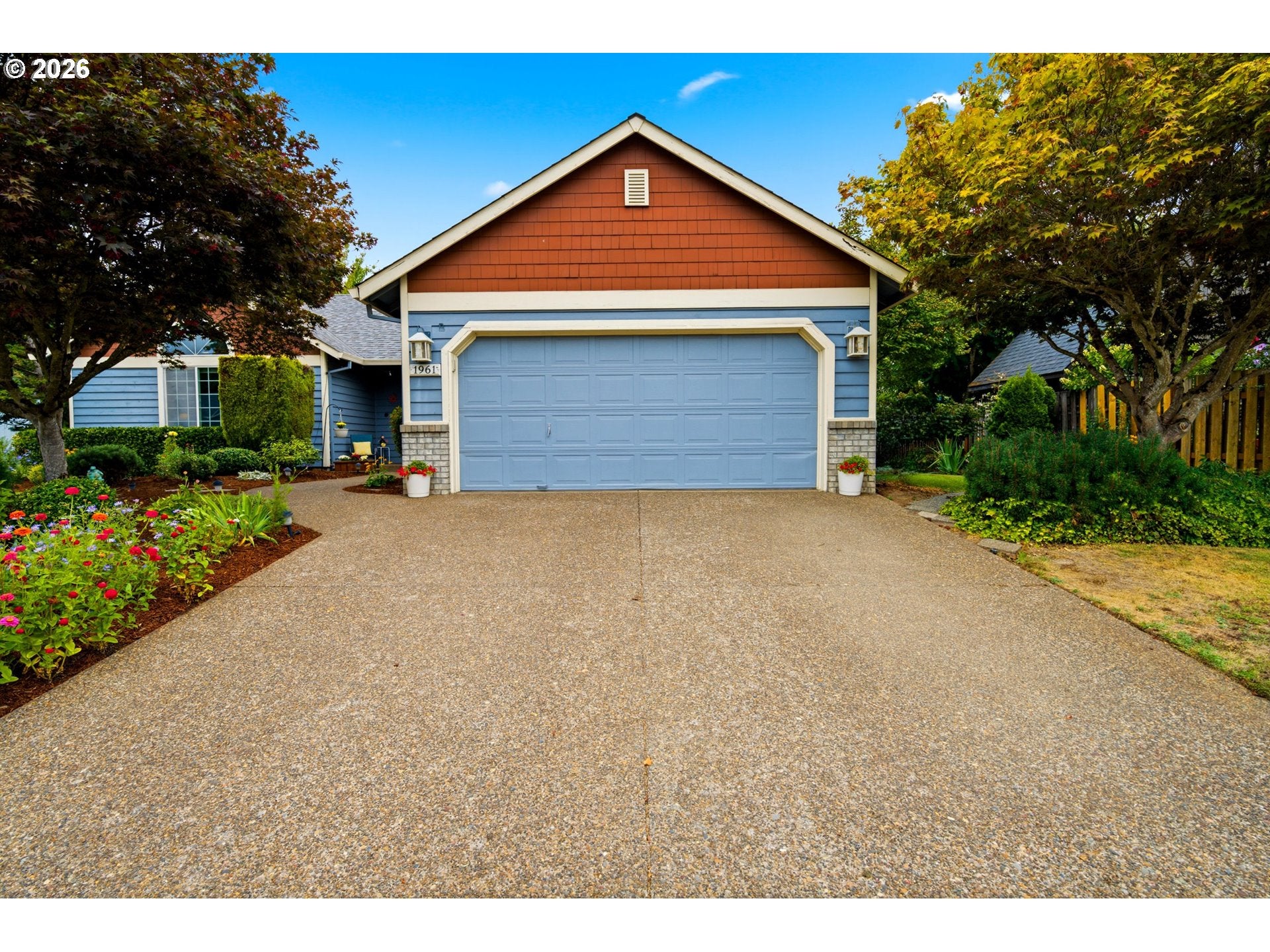 1961 NE COBURN DR