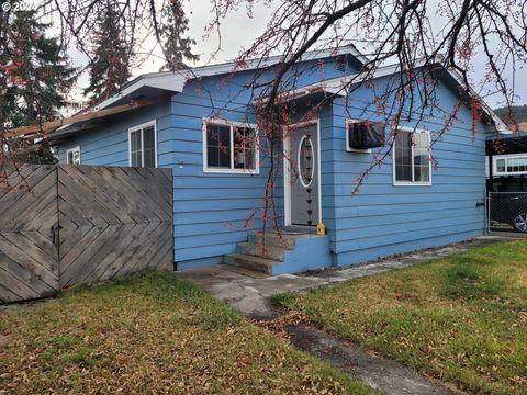 A home in La Grande