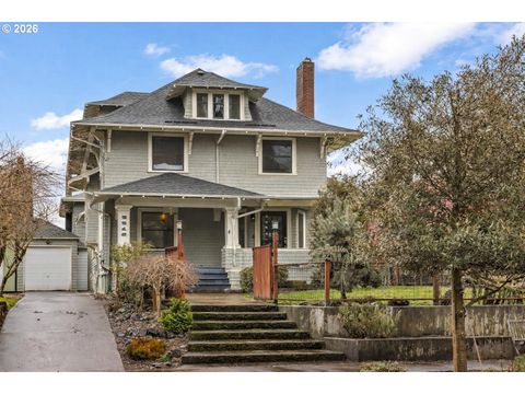 2216 NE 21ST AVE Portland OR 97212