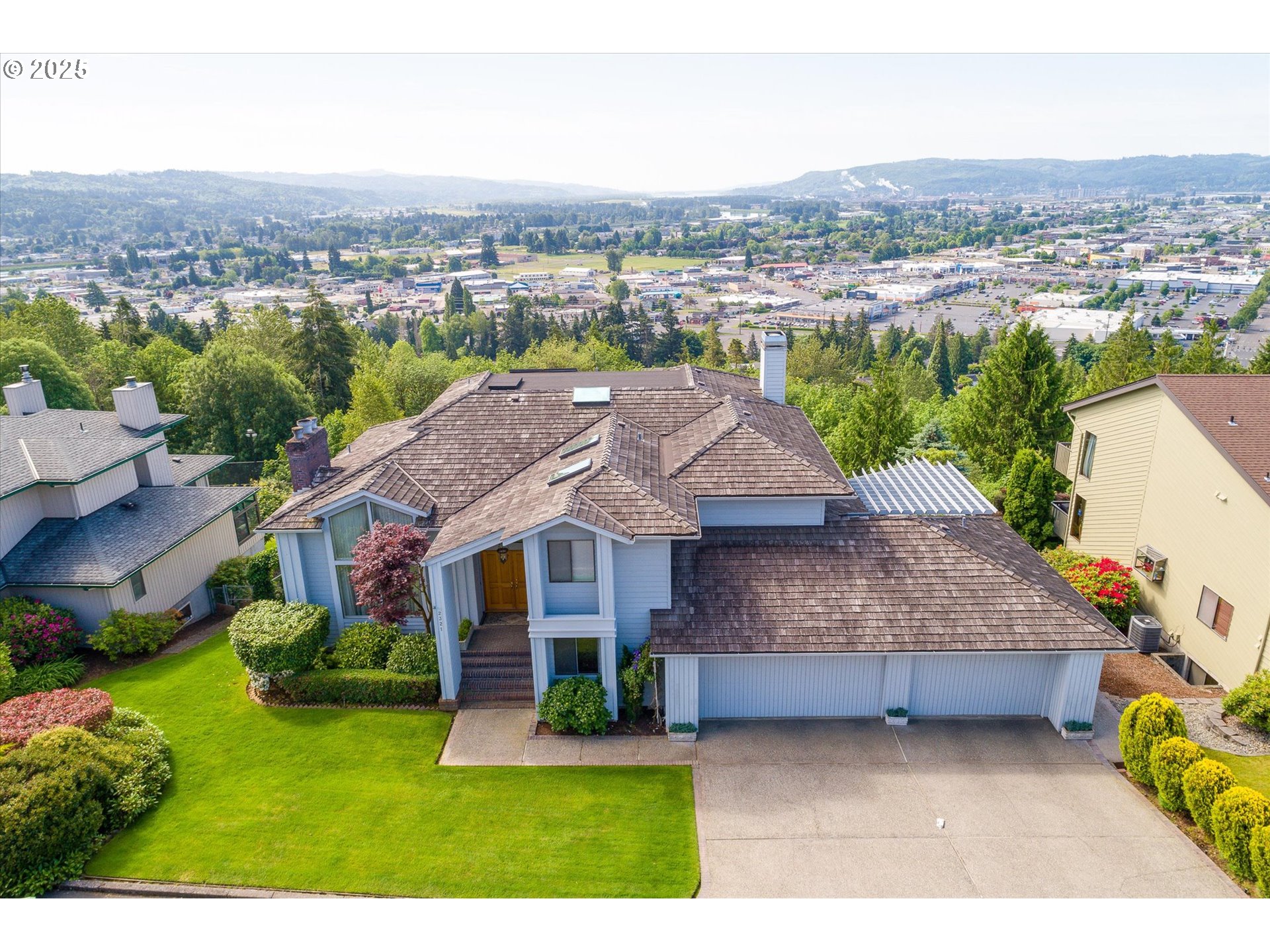 2321 TRILLIUM HTS