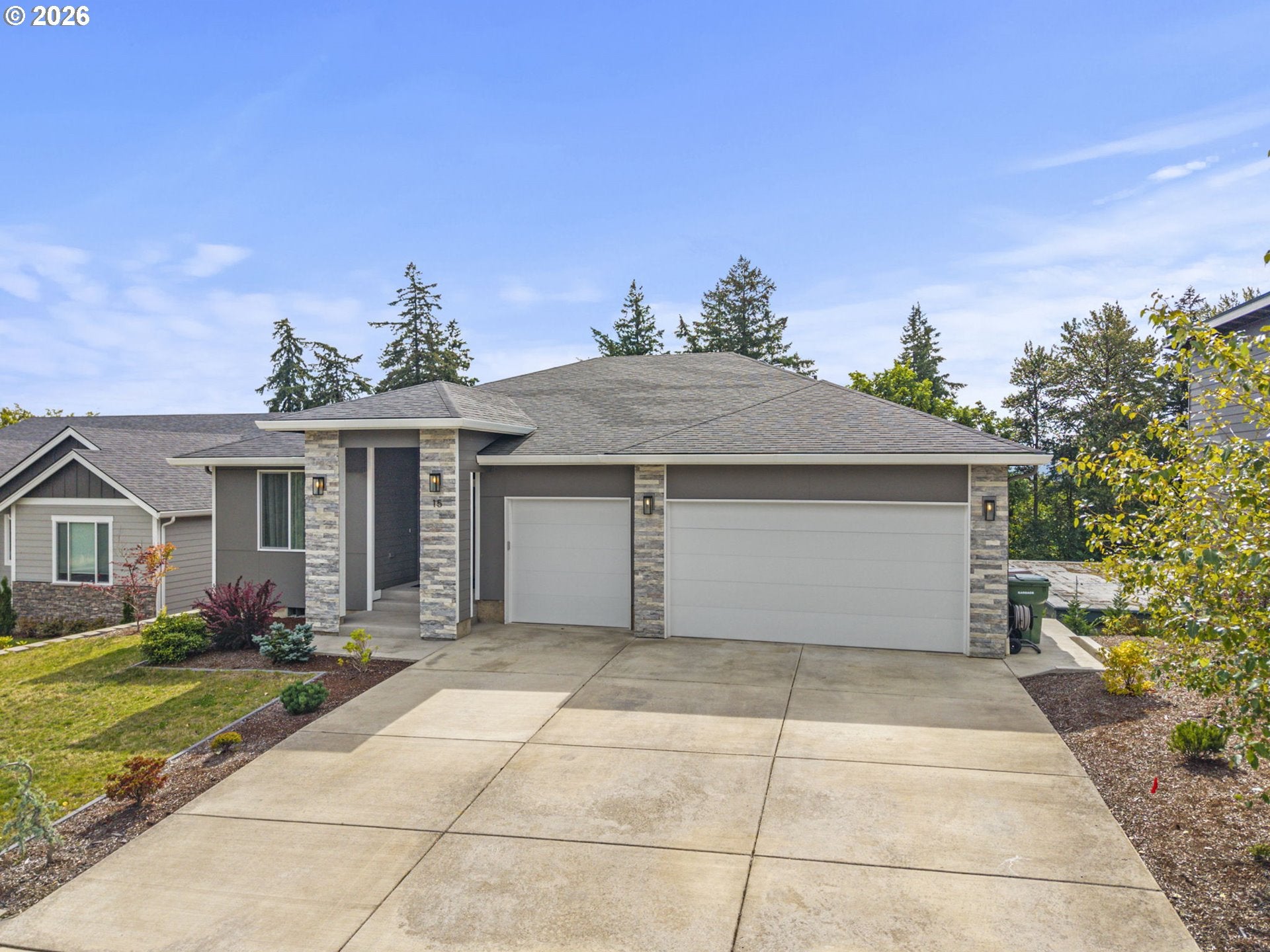 15 ALEXIA CT