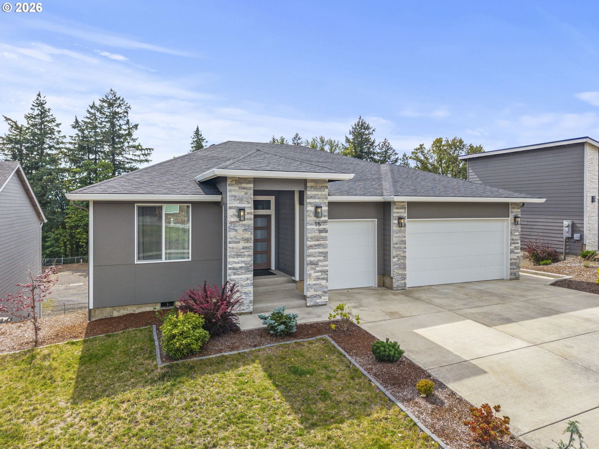 15 ALEXIA CT