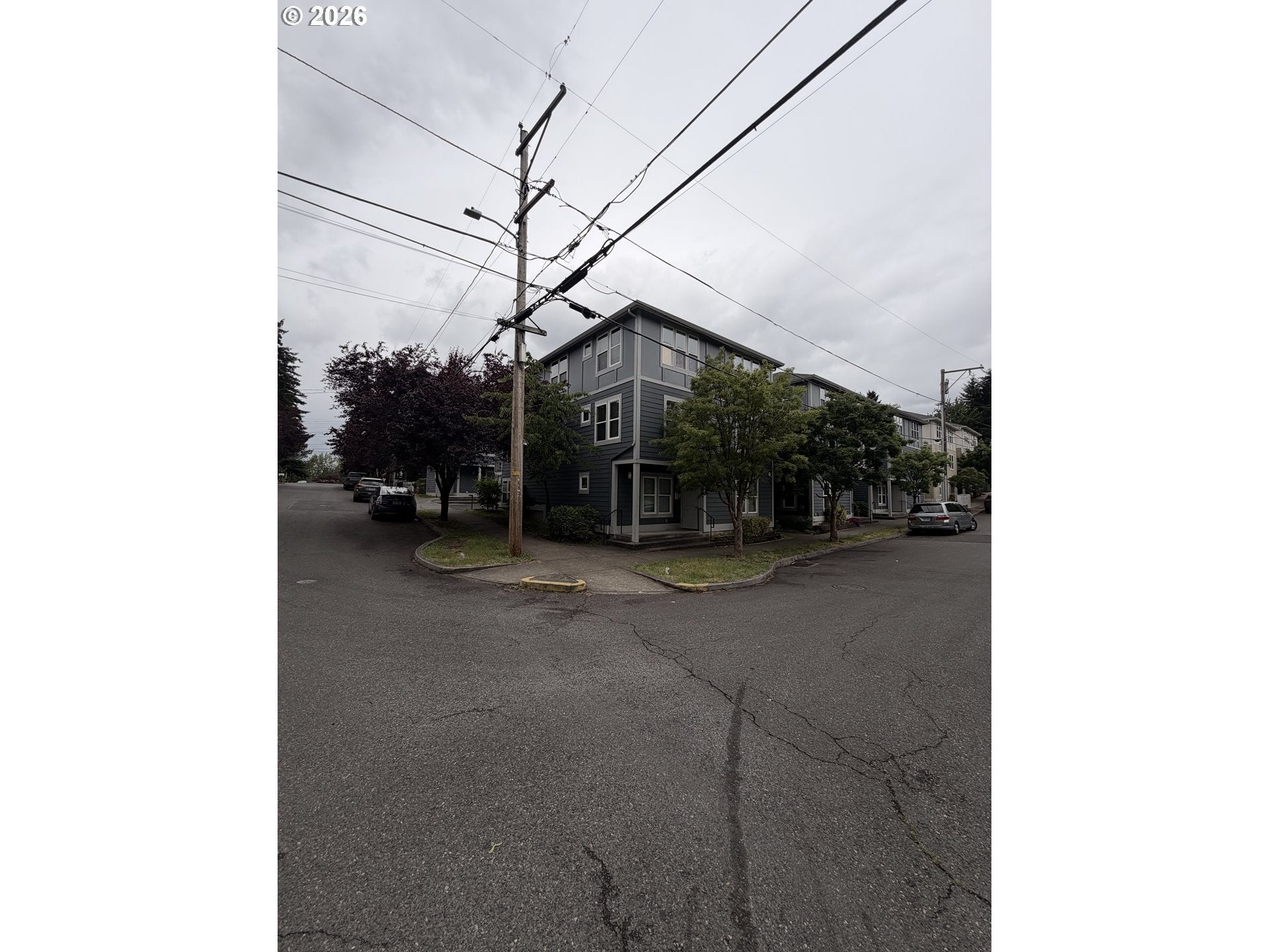 11911 SE ASH ST 10