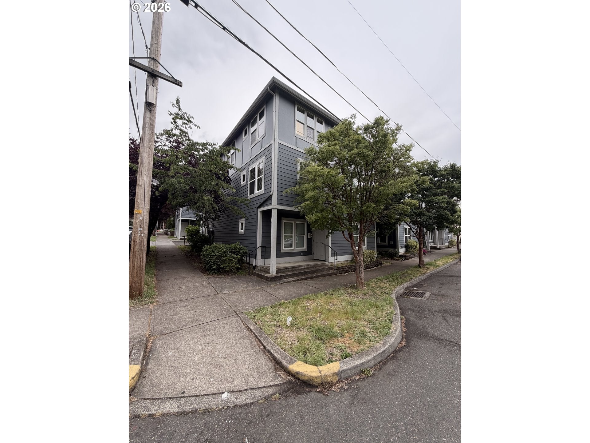 11911 SE ASH ST 10