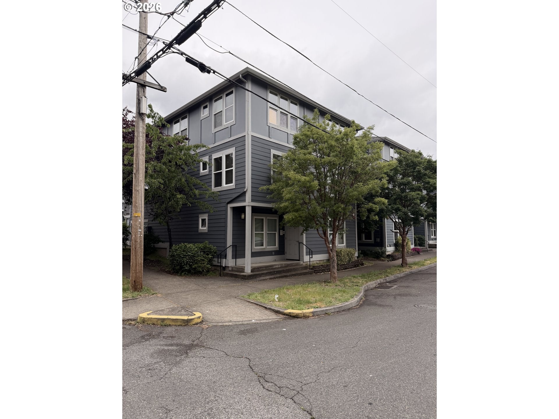 11911 SE ASH ST 10