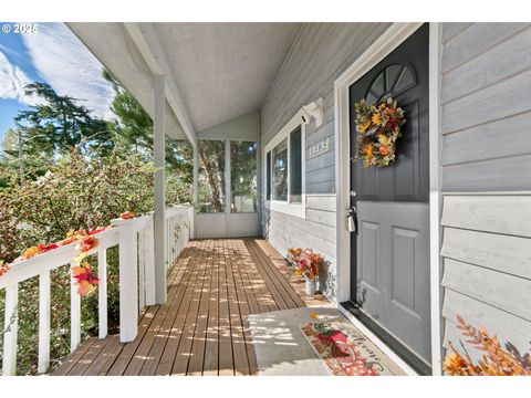 A home in Lincoln City