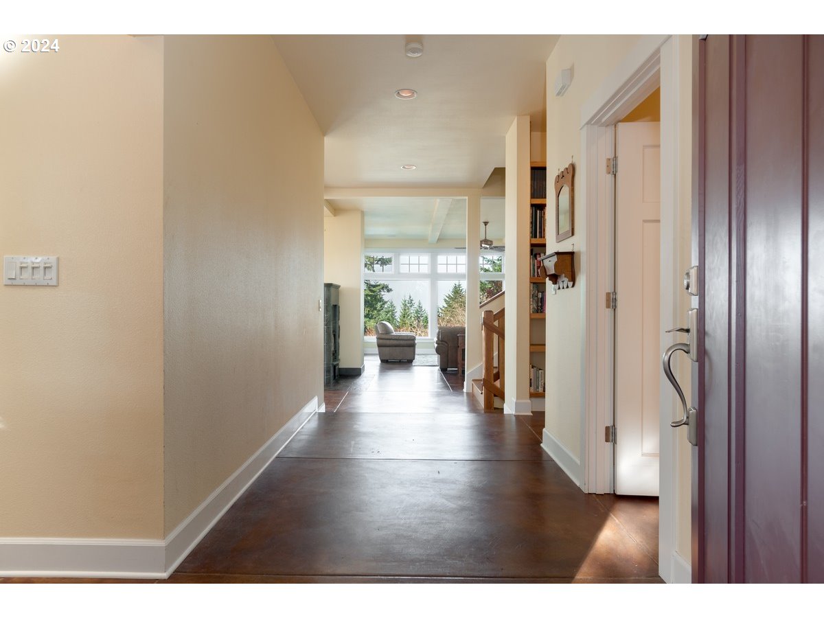 32823 NE CORRAL CREEK RD