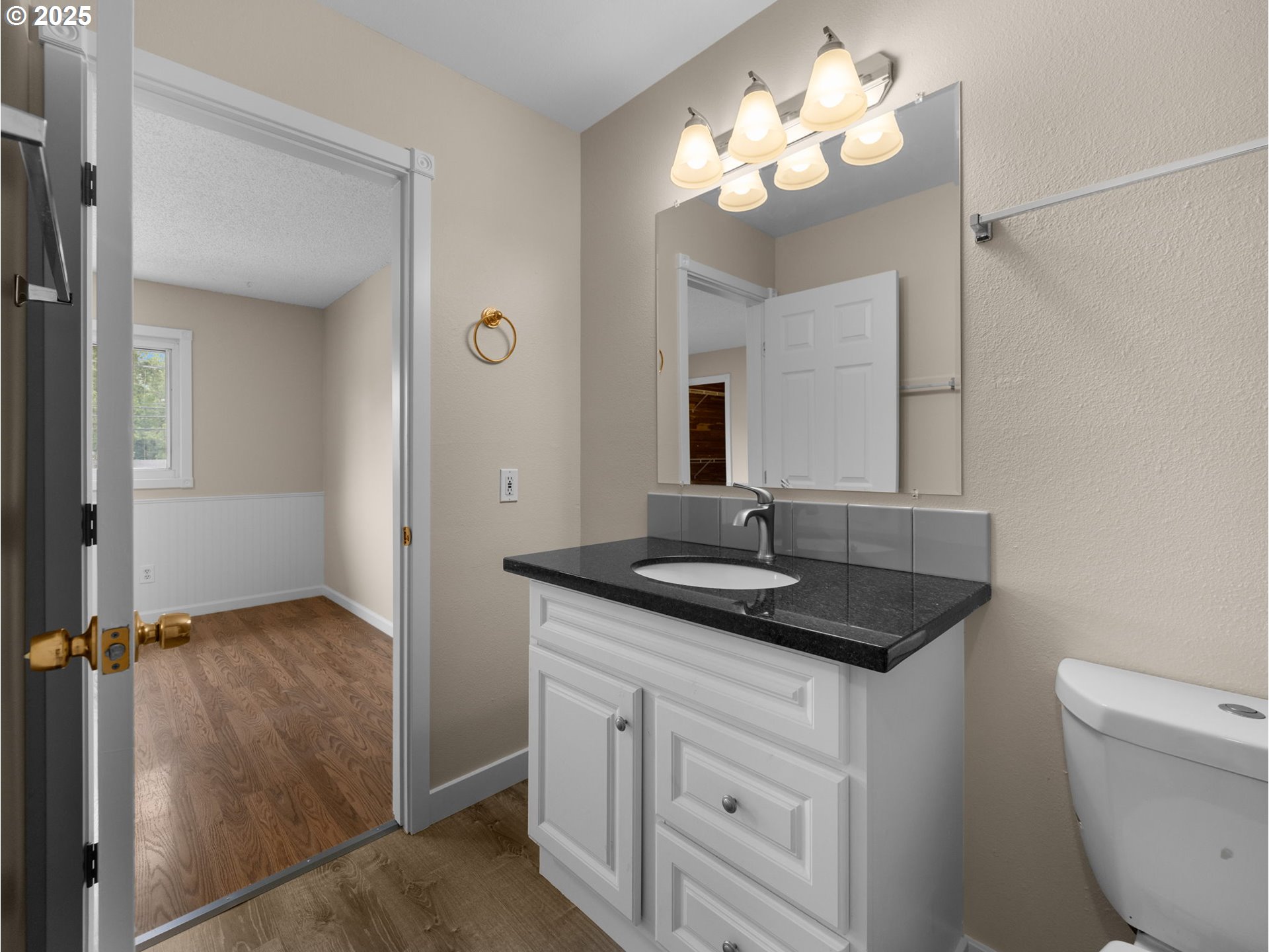 Gresham, Oregon 97030, United States, 3 Bedrooms Bedrooms, ,2 BathroomsBathrooms,Residential,Active,161332