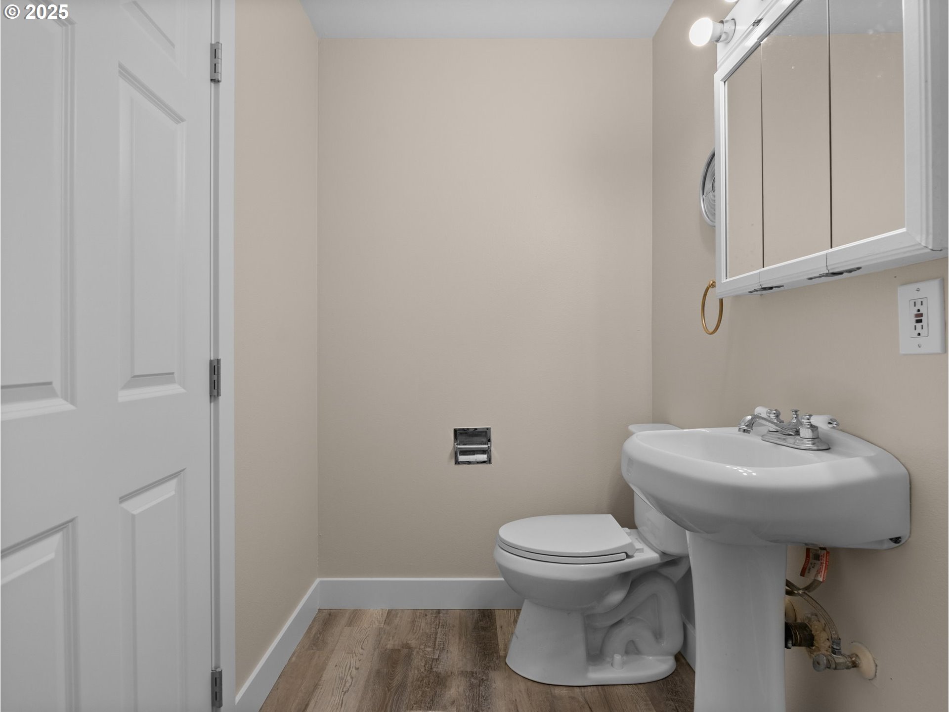 Gresham, Oregon 97030, United States, 3 Bedrooms Bedrooms, ,2 BathroomsBathrooms,Residential,Active,161332