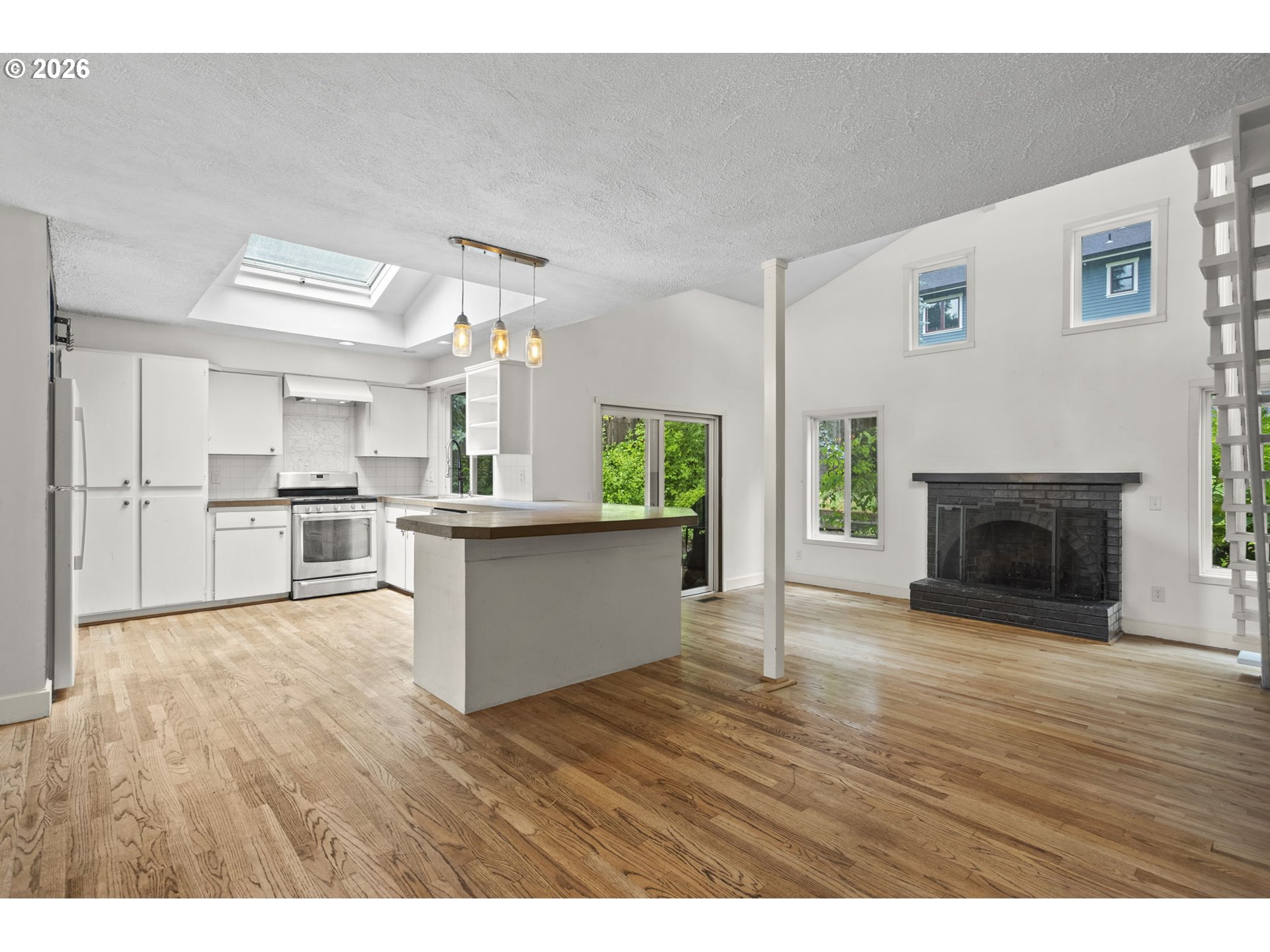 1389 SW TAYLORS FERRY CT