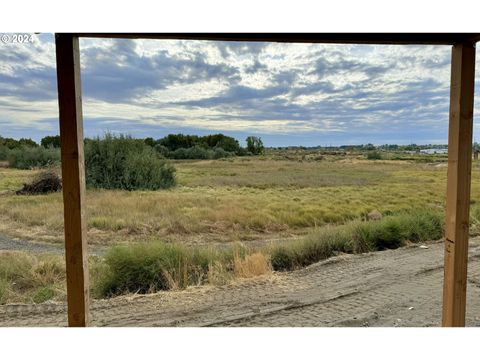 A home in Hermiston