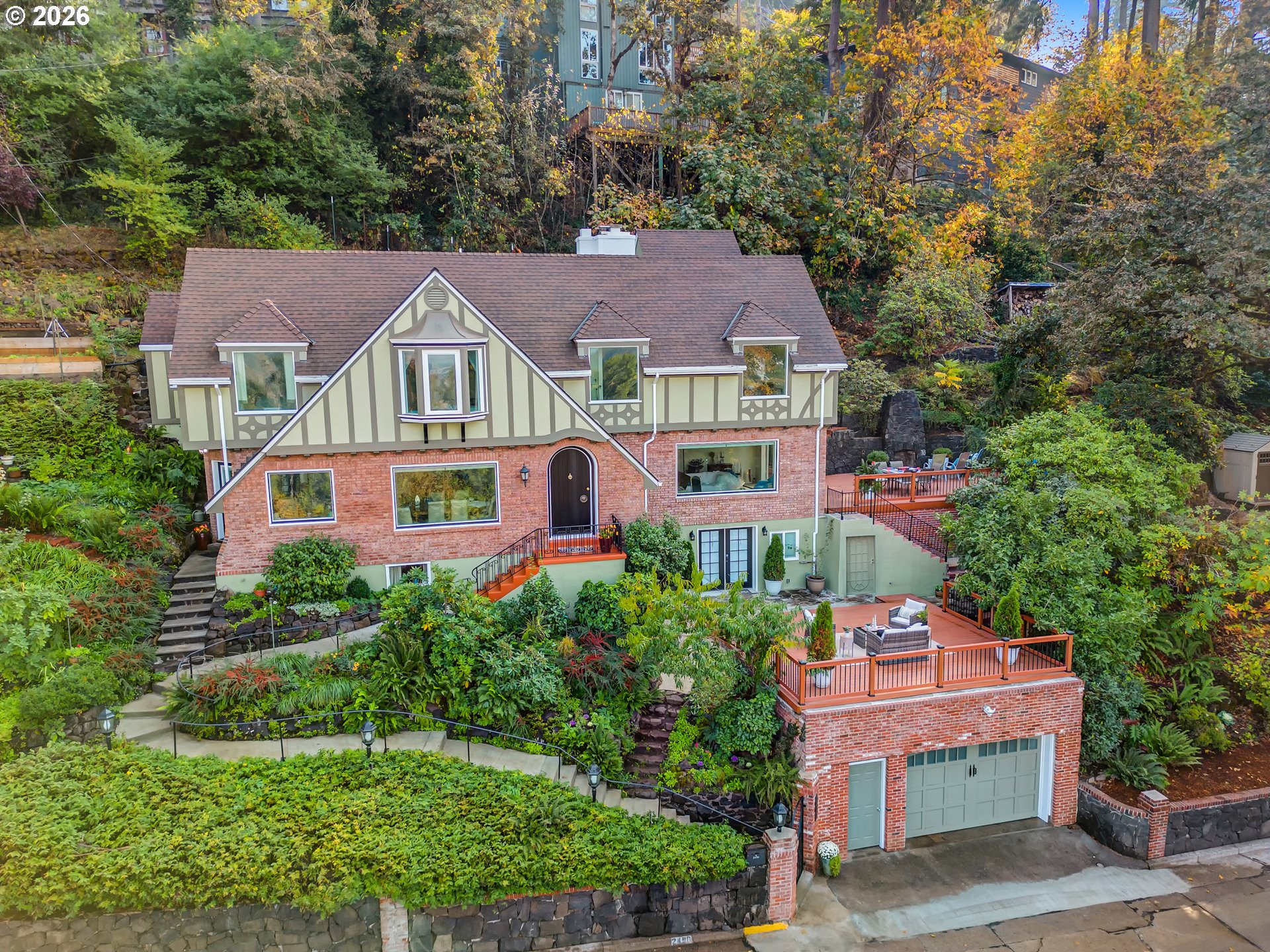 2450 BIRCH LN
