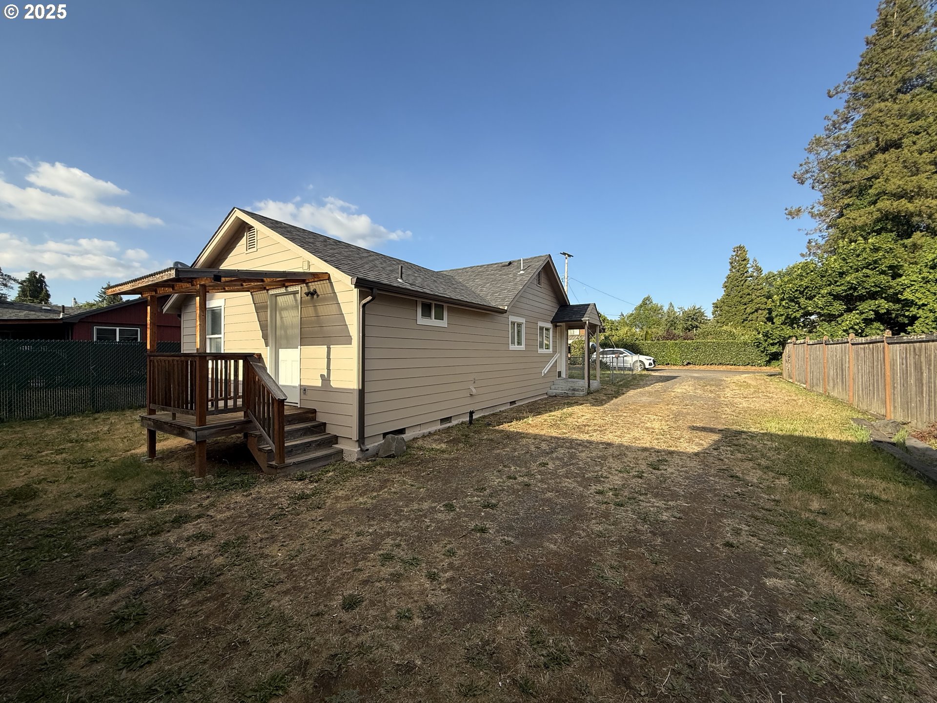 1000 FAIRWAY DR