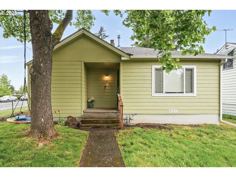 11705 SE PINE ST Portland OR 97216