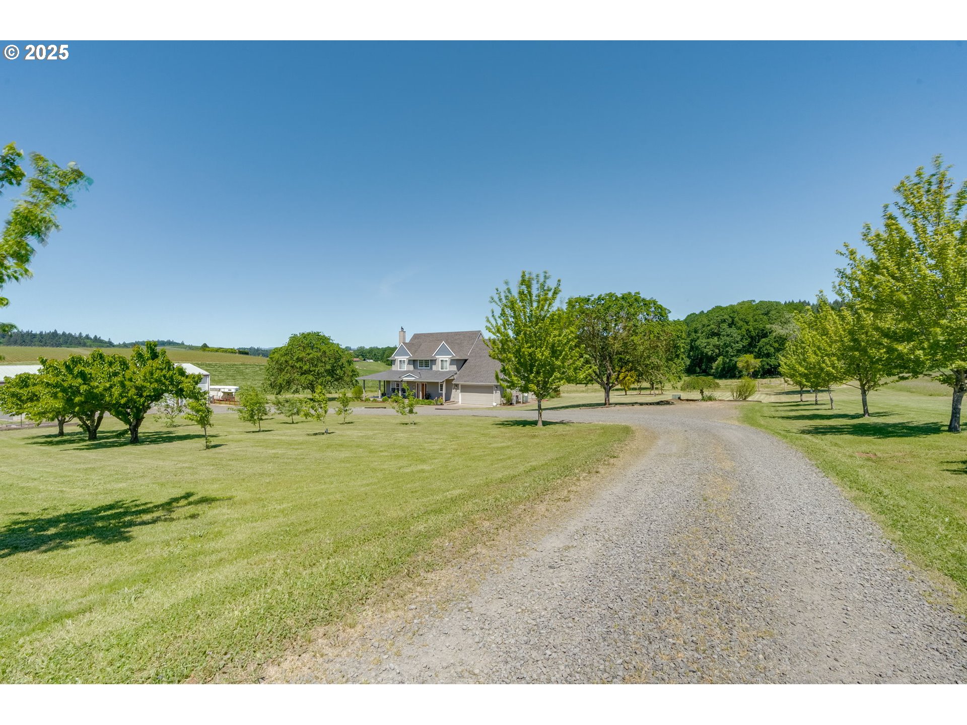 11609 NE FINN HILL LOOP