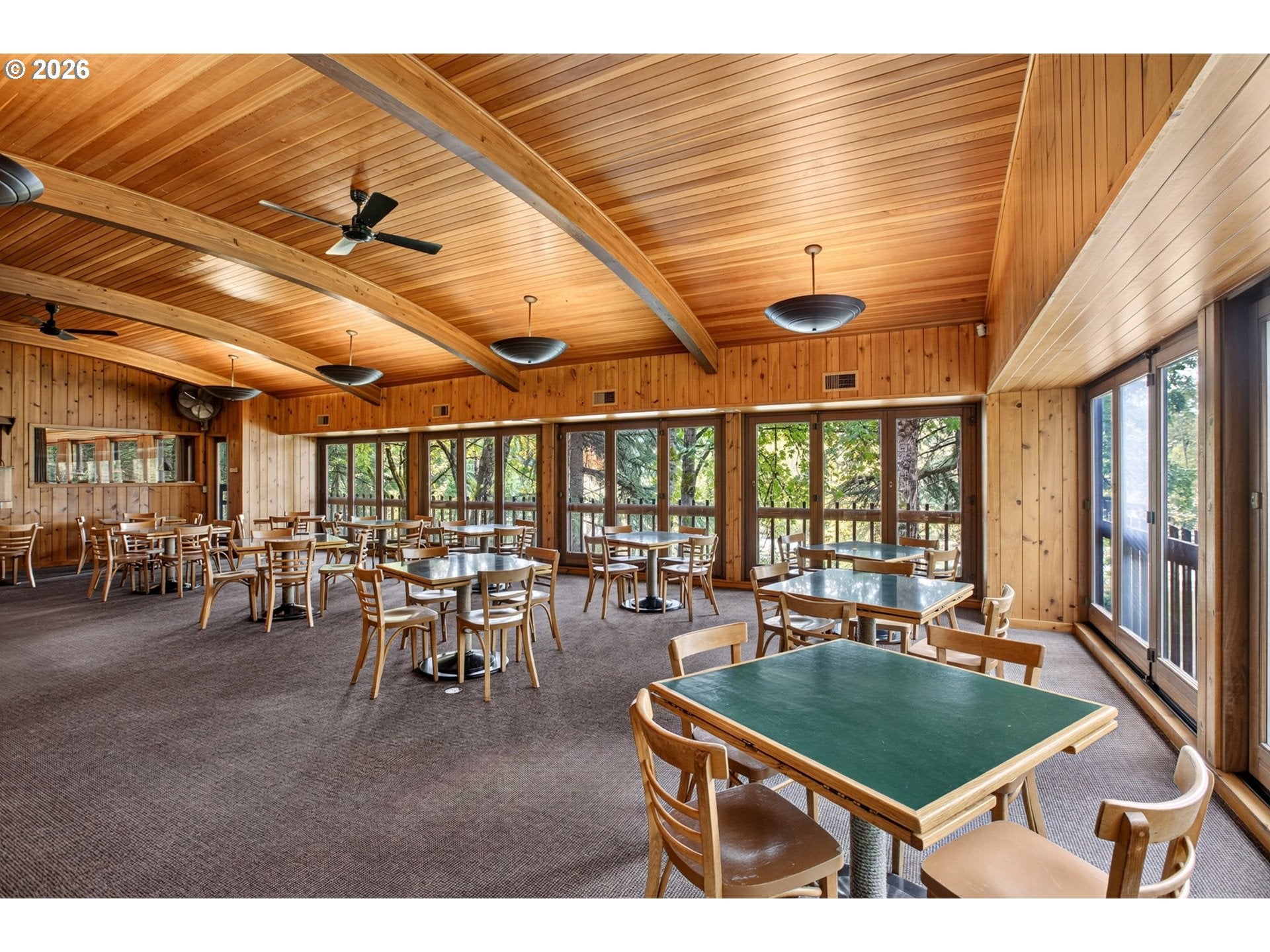 1325 E HIST COLUMBIA RIVER HWY
