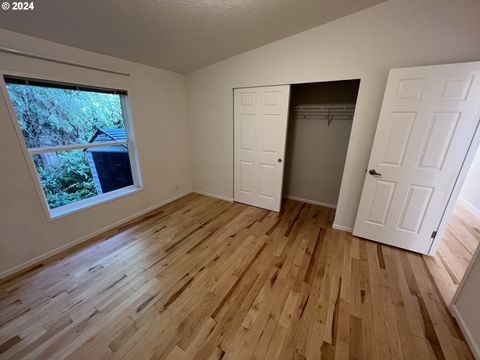 A home in Port Orford