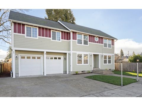 A home in Cottage Grove