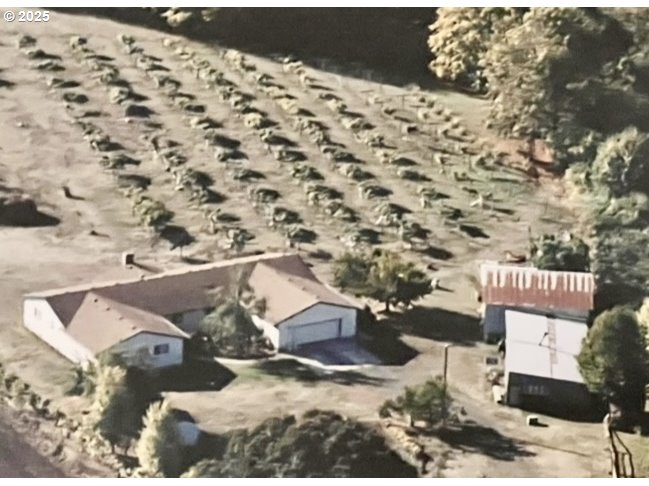 7295 NW POVERTY BEND RD