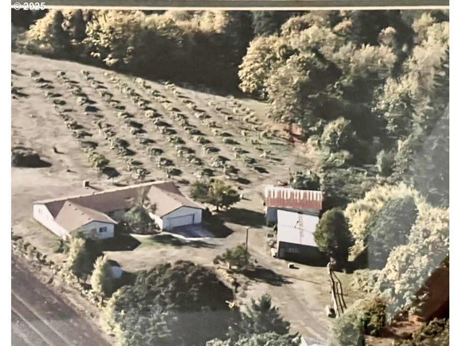 7295 NW POVERTY BEND RD