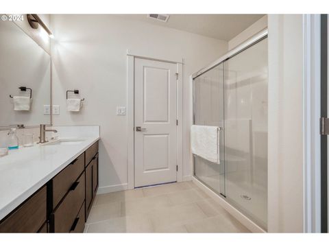 Tiny photo for 170 Rockcrest Dr, Lowell, OR 97452 (MLS # 494360140)