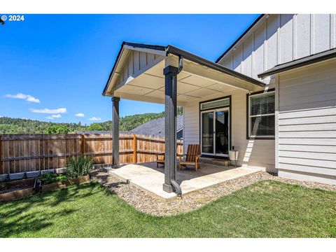 Tiny photo for 170 Rockcrest Dr, Lowell, OR 97452 (MLS # 494360140)