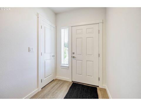 Tiny photo for 170 Rockcrest Dr, Lowell, OR 97452 (MLS # 494360140)