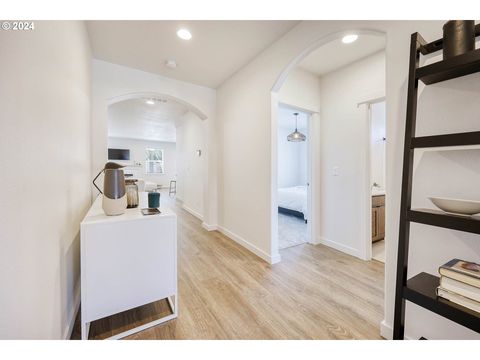 Tiny photo for 170 Rockcrest Dr, Lowell, OR 97452 (MLS # 494360140)