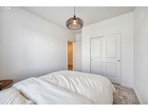 Tiny photo for 170 Rockcrest Dr, Lowell, OR 97452 (MLS # 494360140)