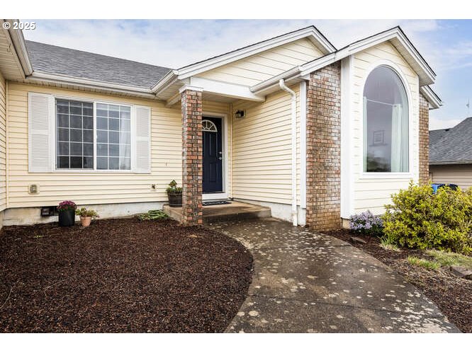 Dallas, Oregon 97338, United States, 3 Bedrooms Bedrooms, ,2 BathroomsBathrooms,Residential,Active,220783