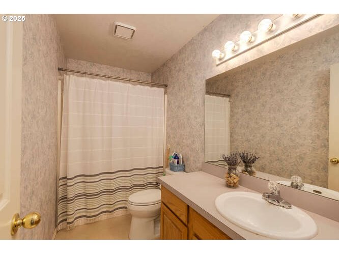 Dallas, Oregon 97338, United States, 3 Bedrooms Bedrooms, ,2 BathroomsBathrooms,Residential,Active,220783