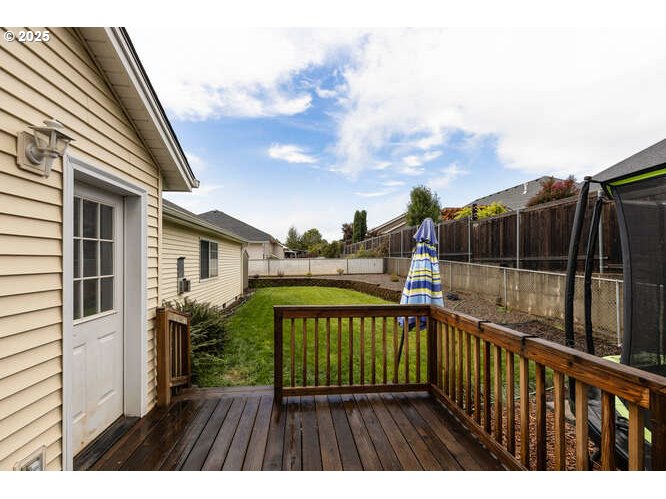 Dallas, Oregon 97338, United States, 3 Bedrooms Bedrooms, ,2 BathroomsBathrooms,Residential,Active,220783